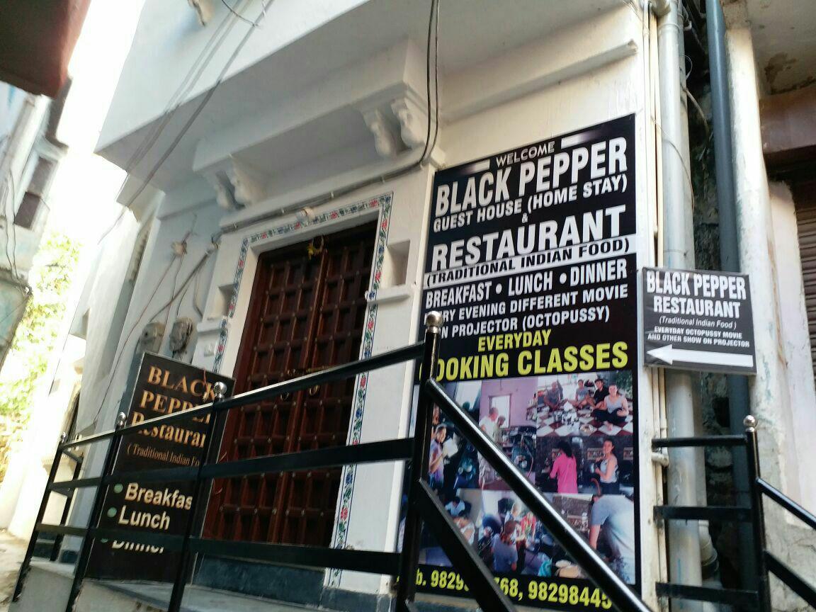 Black Pepper Home Stay أُودايبور المظهر الخارجي الصورة