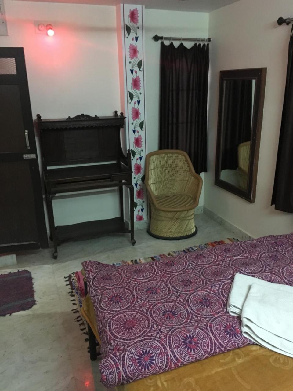 Black Pepper Home Stay أُودايبور المظهر الخارجي الصورة